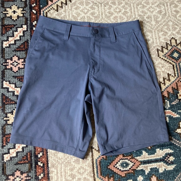 [Rhone] Commuter Short 7" in Iron 28 - Picture 2 of 7